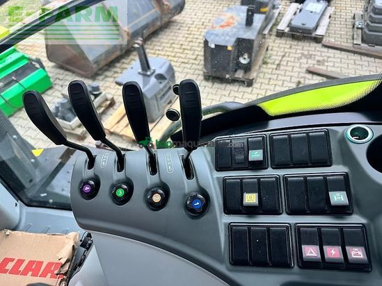 Tractor agrícola - Claas - axion 830