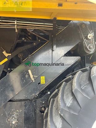 Cosechadora de Cereal - New Holland - cs 660