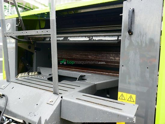 Empacadora gigant - Claas - rollant 355 rc