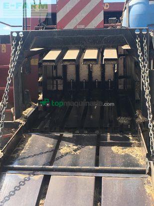 Empacadora gigant - New Holland - D1210