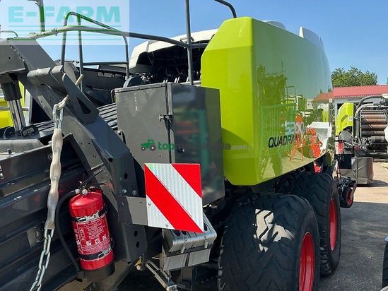 Empacadora gigant - Claas - quadrant 5200 fc tandem