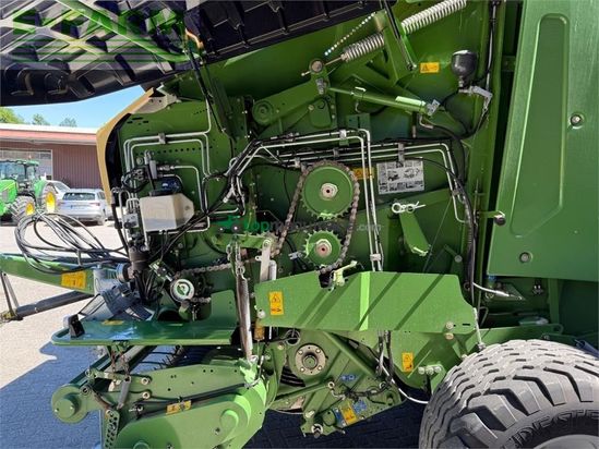 Empacadora gigant - Krone - comprima v 180 xc