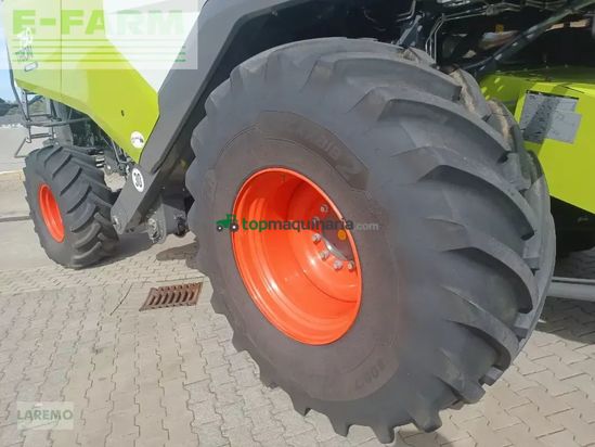 Cosechadora de Cereal - Claas - trion 750 montana + v 770