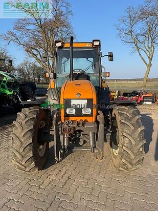 Tractor agrícola - Renault - cergos 350