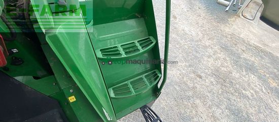 Cosechadora de Cereal - John Deere - 8300