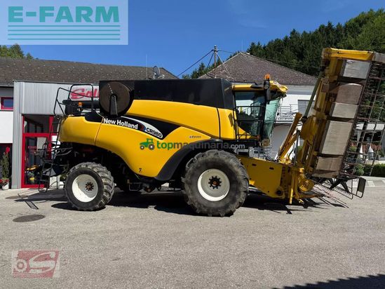 Cosechadora de Cereal - New Holland - cr980