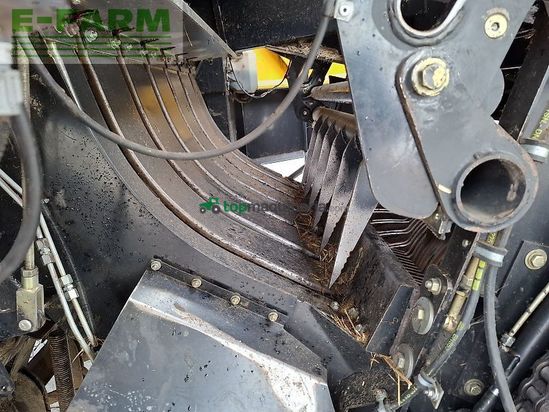 Empacadora gigant - New Holland - bb 9070