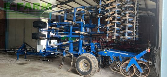 Cultivador -  - Vector 620