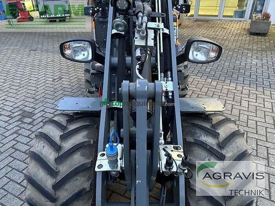 Minicargadora - Giant - g2700 hd