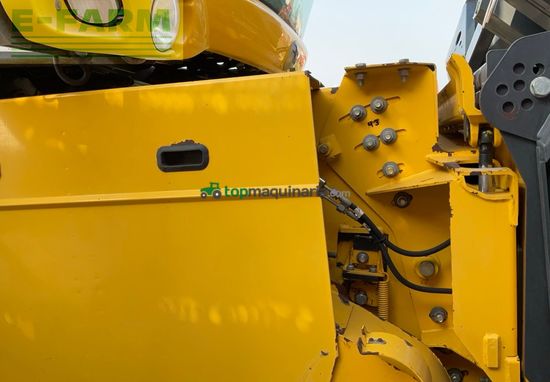 Cosechadora de Cereal - New Holland - CR9090