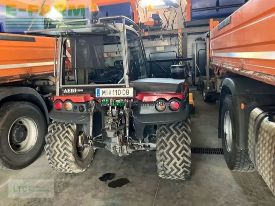 Tractor agrícola -  - tt220