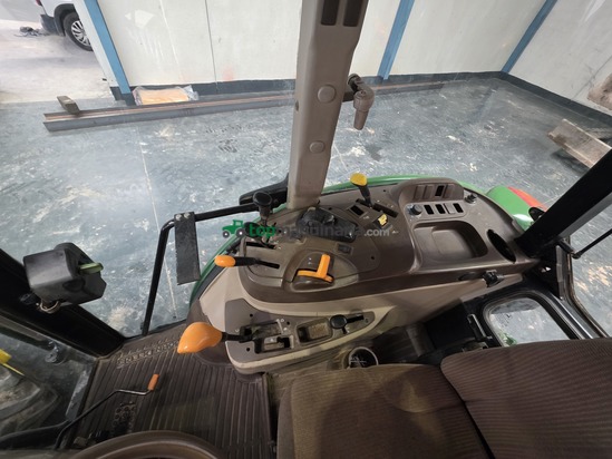 Tractor agrícola - John Deere - 5820