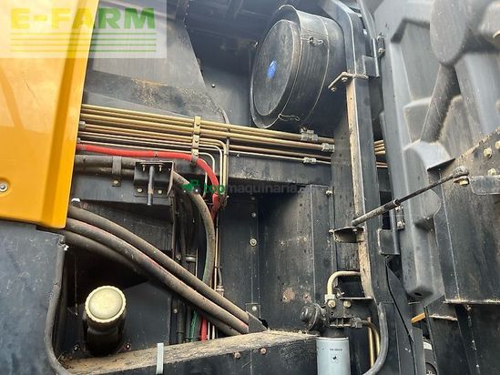 Cosechadora de Cereal - New Holland - fr 9060