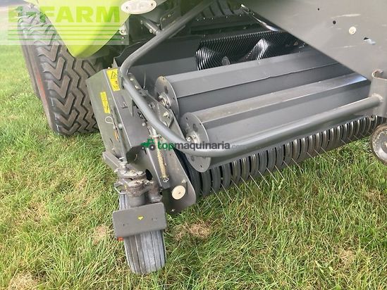 Empacadora gigant - Claas - quadrant 5200 fc tandem