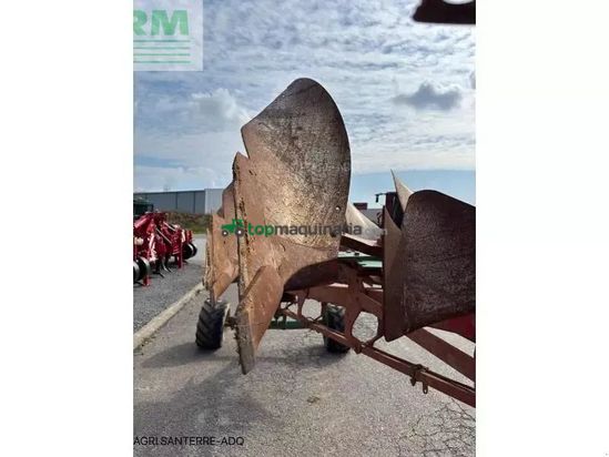 Arado - Kverneland - reprendre par le magasin