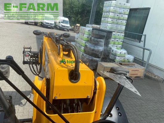 Minicargadora - JCB - tm220t4a