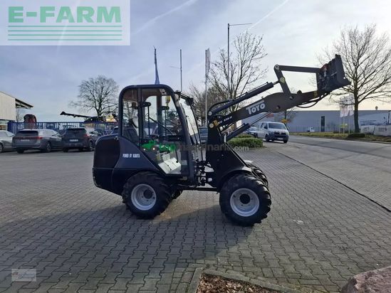 Minicargadora -  - toyo ku 836-ii