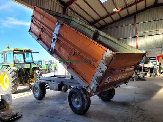 Remolque Yumbo Batanero de 9.000 kgs bascualante hidraulico