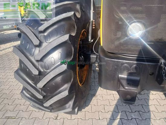 Tractor agrícola - JCB - 4220