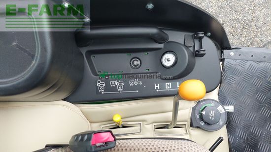 Tractor agrícola - John Deere - 1026R