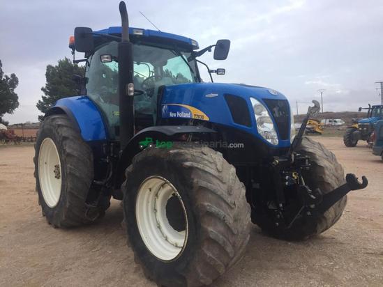 Tractor agrícola - New Holland - T7030 