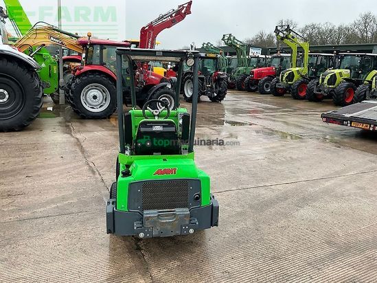 Minicargadora - Avant - 423 compact telescopic telehandler (st25735)