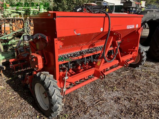 Combinado de siembra - Gaspardo - nina