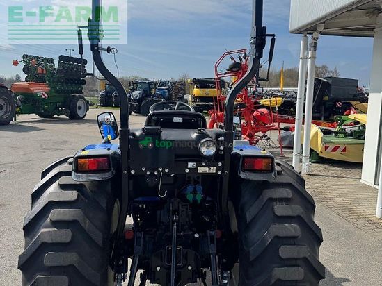 Tractor agrícola - New Holland - boomer 45