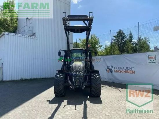 Minicargadora - Valtra - g135 v schlepper