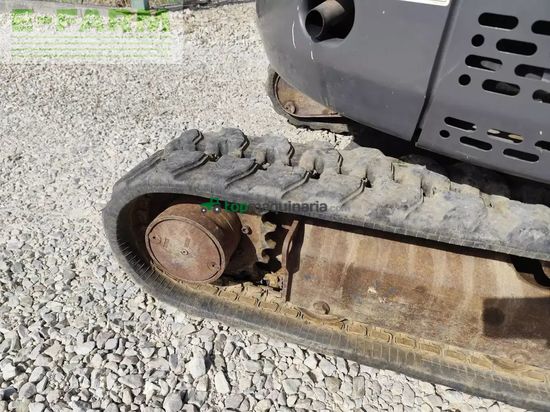 Excavadora - New Holland - e26c