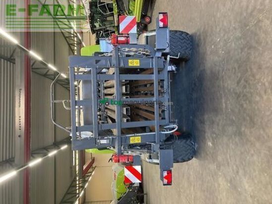 Empacadora gigant - Claas - quadrant 4200 rc t+st