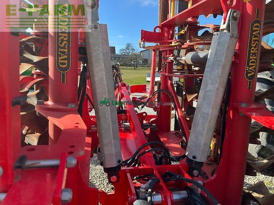 Grada de disco - Väderstad - carriercrxt 425 gezogen