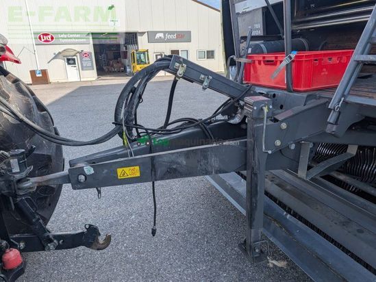 Empacadora gigant - Claas - rollant 454 rc uniwrap