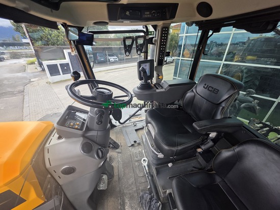 Tractor agrícola - JCB - FASTRAC 8330