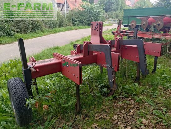 Cultivador -  - grubber 3m, hitch, zw durchtrieb