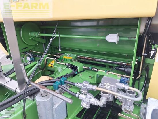 Empacadora gigant - Krone - fortima v 1500 mc