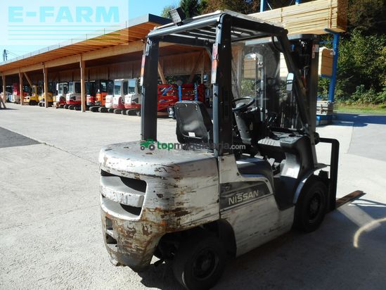 Elevadora - Nissan - y1f2a25 triplex 4,75m + ss + ls