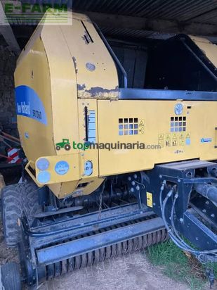 Empacadora gigant - New Holland - br 7060 ff bc ar