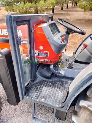 Tractor agrícola Kubota 8200 Narrow 