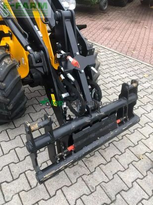 Minicargadora - JCB - 403 agri plus