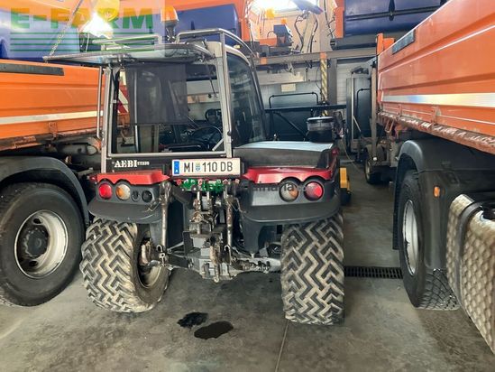 Tractor agrícola -  - tt220