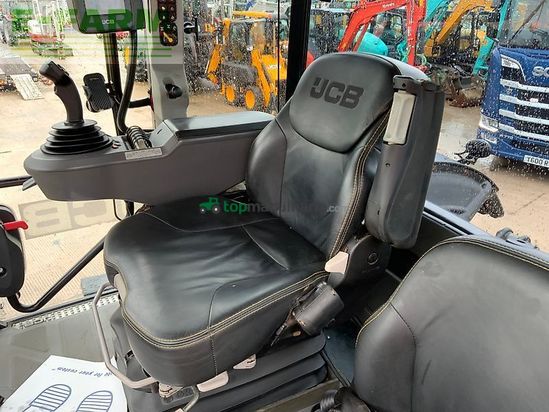 Tractor agrícola - JCB - 4220 fastrac tractor (st25684)