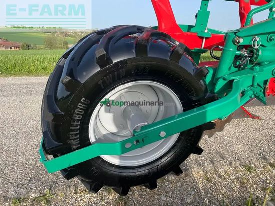 Arado - Kverneland - 2501s variomat i-plough