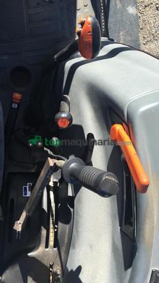 Tractor agrícola - New Holland - TL100A