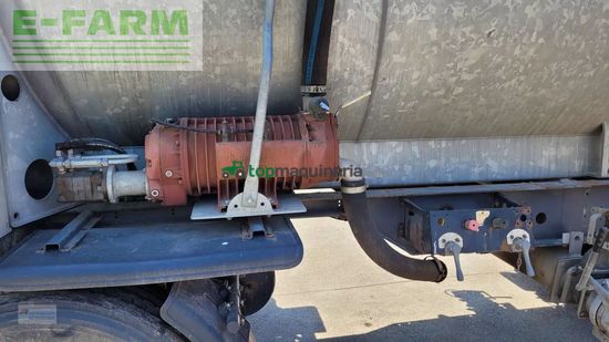 Equipamiento / accesorio - Fliegl - güllezubringer mit krone fahrgestell