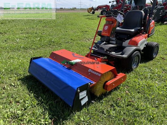 Tractor agrícola - Husqvarna - rider kehrmaschine für p524