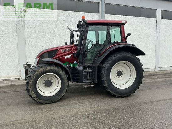 Tractor agrícola - Valtra - n 123