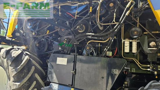 Cosechadora de Cereal - New Holland - cx 8080 varifeed