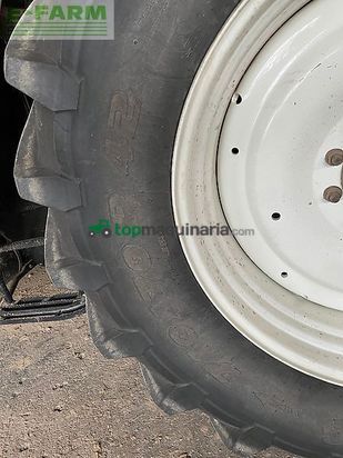 Cosechadora de Cereal - New Holland - cr 9.80