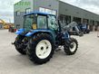 Tractor agrícola - New Holland - t5040 tractor (st25992)